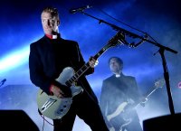 Создать мем Queens of the Stone Age