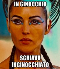 in ginocchio schiavo inginocchiato