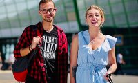 Создать мем Долбоёб и Пиздешка