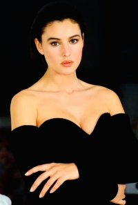 Создать мем Monica Belluci