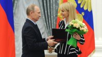 Создать мем Путин и локализованная тэйлор свифт
