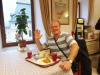 Создать мем Старый мудак какой то