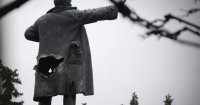 Создать мем ЧЛЕНИН РУССКИЙ СВОЛОЧЬ