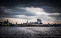 Создать мем Хмурая псковская вода