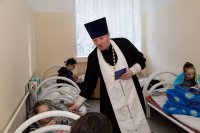 Создать мем Морг
