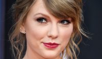 Создать мем Taylor swift