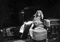 Создать мем Княжна грузинская
