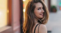 Создать мем Комплимент Девушке