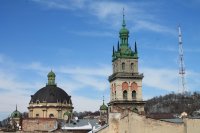 Создать мем Телевышка рядом с духовным заведением