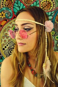 Создать мем Girl Hippie