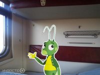 Создать мем Лунтик Кузя в поезде