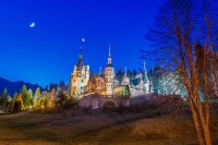 Создать мем Румынский замок