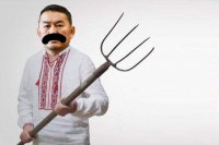  monster with pitchforks who looks like a cossack, look out, Мем Халтмаагийн Баттулга