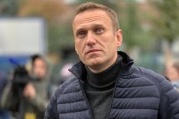 Создать мем Навальный лицо дебила