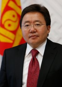 Создать мем Цахиа Элбэгдорж