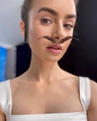 Создать мем Лили Коллинс