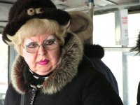 Создать мем Тетка