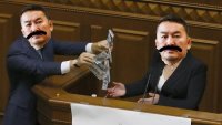 Создать мем Баттулга бросает деньги