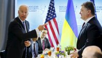 Создать мем Байден и потрошенко
