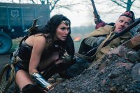 Создать мем Wonderwoman