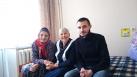 Создать мем Знакомая тут одна есть