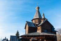 Создать мем Деревянный храм