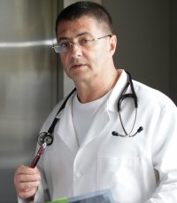 кто его кумир думаю сами догадаетесь, Мем Доктор Мясник