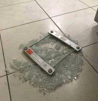 коли став зважитись після новорічних свят, Мем Пщвззизпхкзп