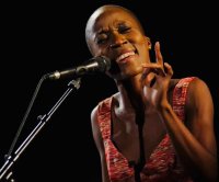 Создать мем Rokia Traore