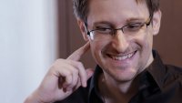 и всё-таки она вертится но как может вертеться плоская земля? видимо как пластинка на проигрывателе., Мем Сноуден