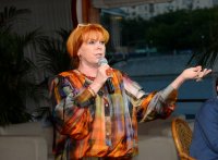  дерьмовый юморок, Мем Клара Новикова