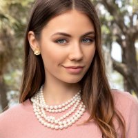 9. pearls go with everything. 9. pearls go with everything. this is a southern must. i'm sure you can remember the first pair of pearls your momma gave you., Мем This is a southern MUST