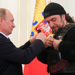 БАЙКЕР НОЧНЫЕ ВОЛКИ ЯГНЕНКИ