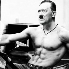 Адольфик Гитлер