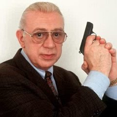 ИНСПЕКТОР ДЕРРЕК