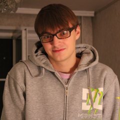 максим