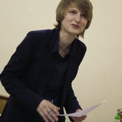 дв