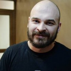 аа