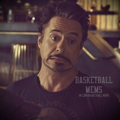 Расстроенный Дауни basketball Me