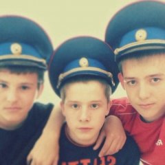 Около футбола
