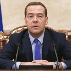 С днюхой