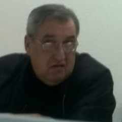 Ы