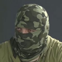 Украинец в маске