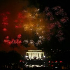 Салют в честь инаугурации Дональда Трампа