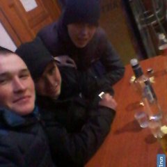 За столом