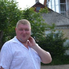 Пенсію получив