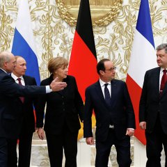 Смотрите этот дебил