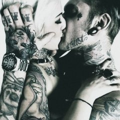 Tattoo kiss