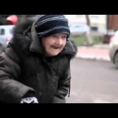 Я посмотрела хуек то у него стоит