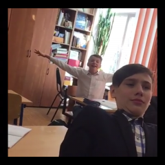 Когда все угарают а ты неи
